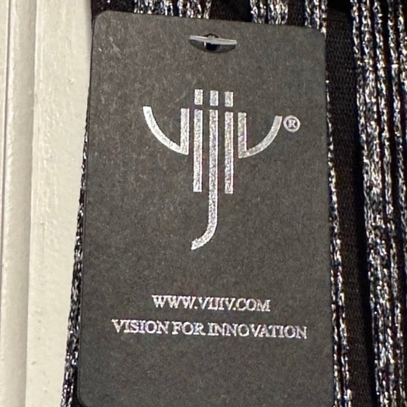 Unique Silver Fringed Dress NWT - Picture 11 of 13